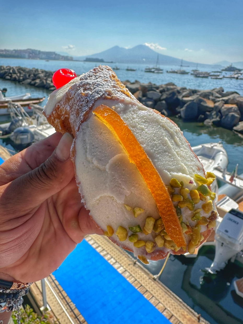 AVVISO IMPORTANTISSIMO: ogni domenica allo chalet super cannolata live con Crema di Ricotta direttamente da Piana degli Albanesi (Palermo).