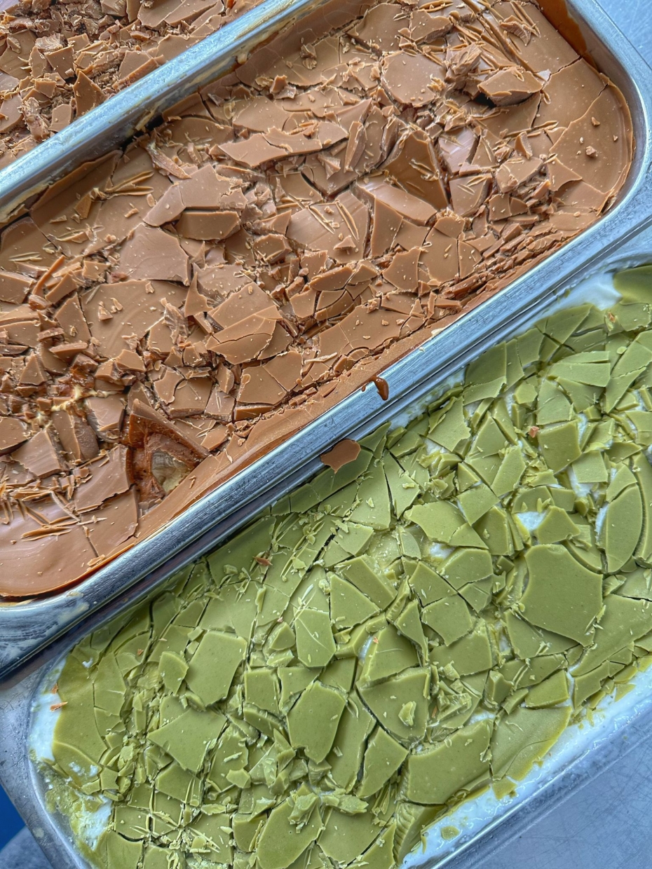 Questi nuovi gusti gelato SPACCANO!💥Coccacchio e Caramello Spaccato 😍LA VERA HIT È GIÀ SERVITA!⛱️