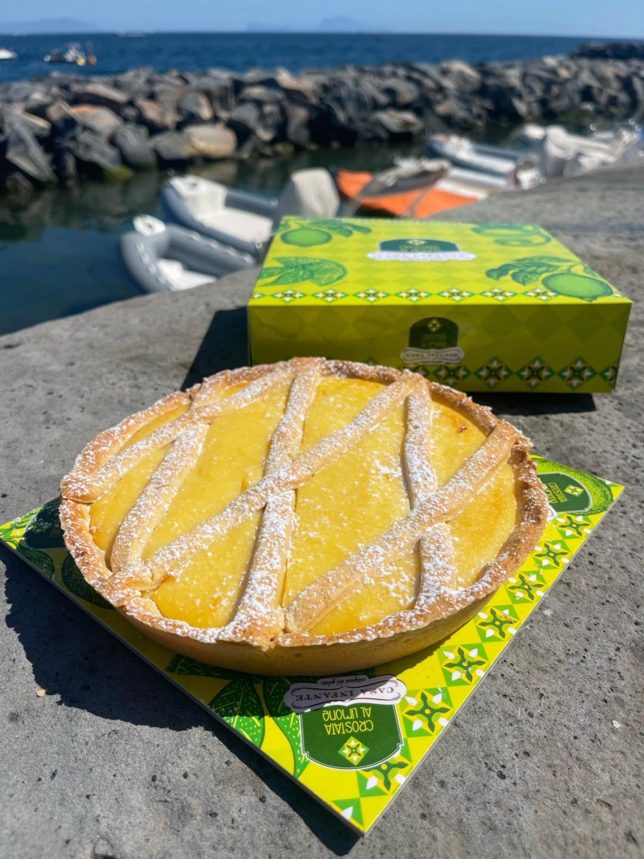 Crostata Caracciolo al Limone: Una ventata di aria fresca direttamente dalla Costiera Amalfitana🍋