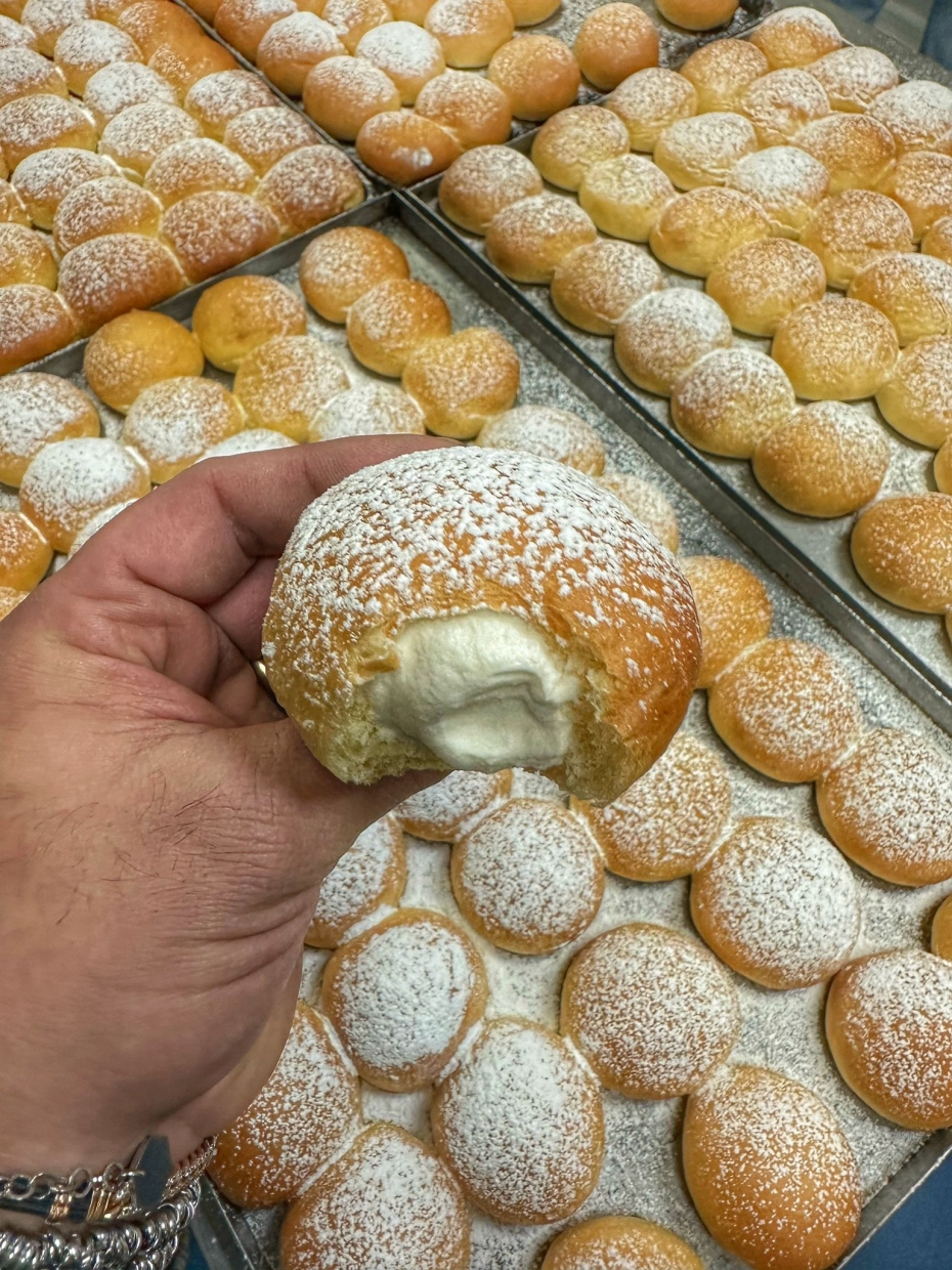 ☁️❤️La NUVOLA un’icona napoletana a tutti gli effetti, disponibile anche per la distribuzione nella tua attività