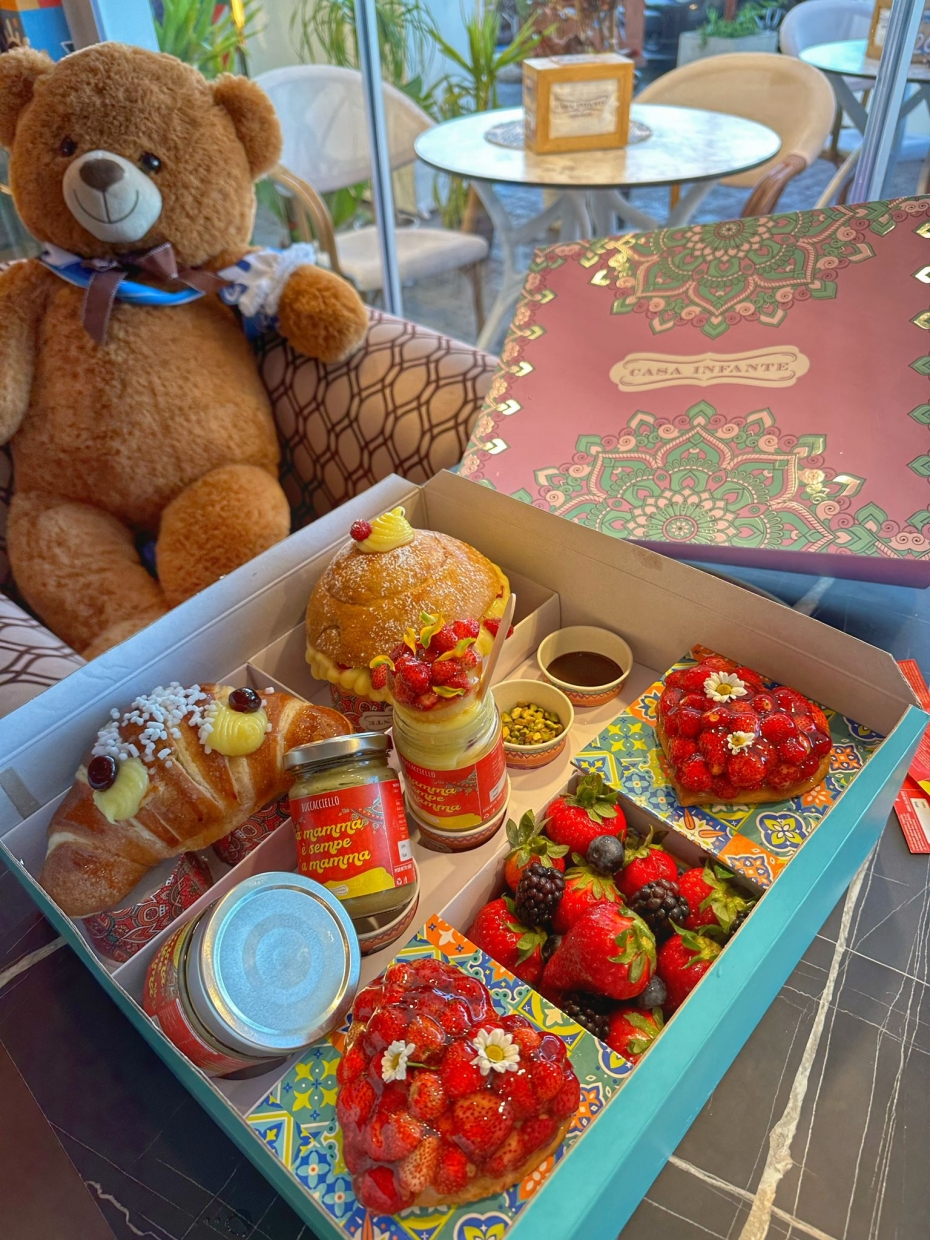 Box colazione festa della MAMMA🌹; Faresti di tutto per lei, eppure lei, la donna più importante della tua vita vorrebbe solo una cosa🌹: